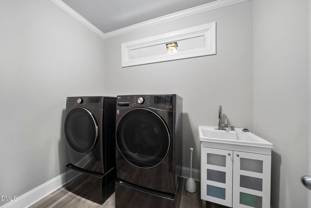 10616 Thornbury Crest Court, Raleigh, NC 27614