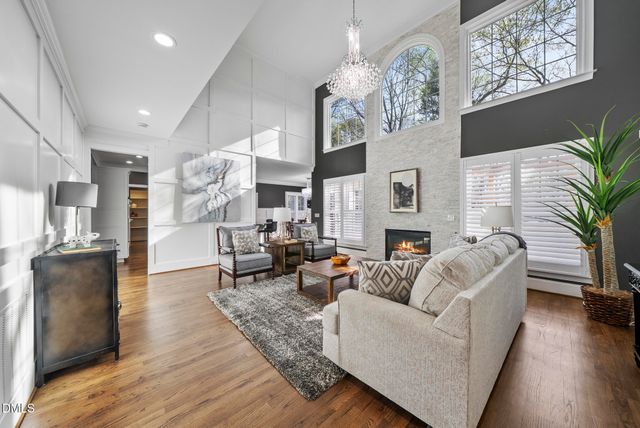 10616 Thornbury Crest Court, Raleigh, NC 27614