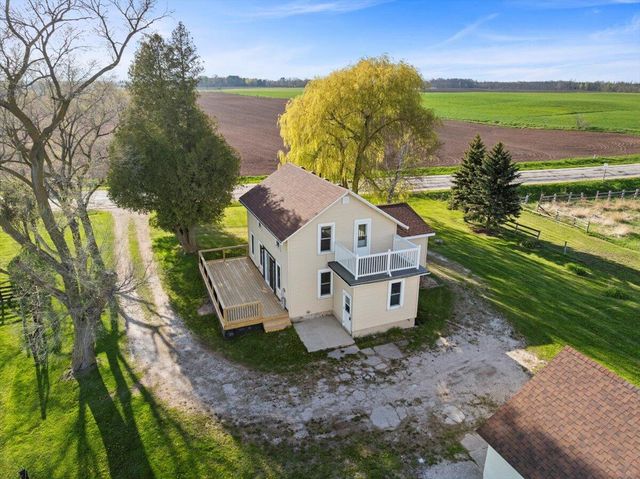 9027 Frontage ROAD, Oostburg, WI 53070