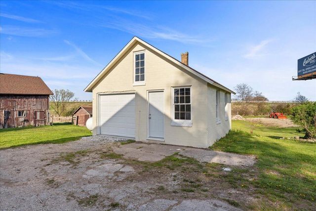 9027 Frontage ROAD, Oostburg, WI 53070