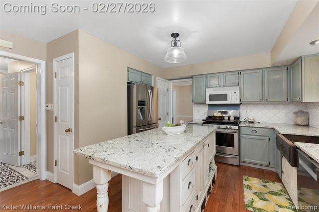 1234 Harvard Drive, Rochester Hills, MI 48307