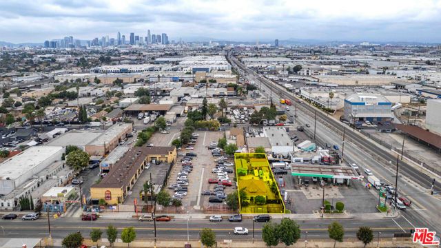 1863 E Vernon Avenue, Los Angeles, CA 90058