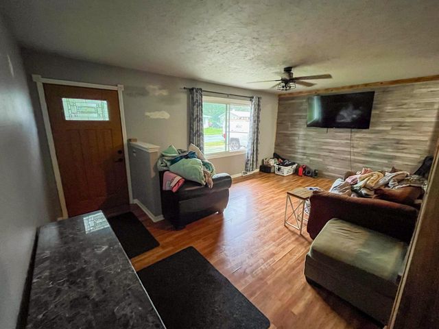 36 Edward AVENUE, Edgerton, WI 53534