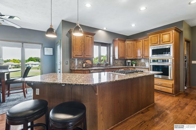 9701 S 176th Street, Omaha, NE 68136