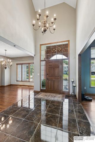 9701 S 176th Street, Omaha, NE 68136