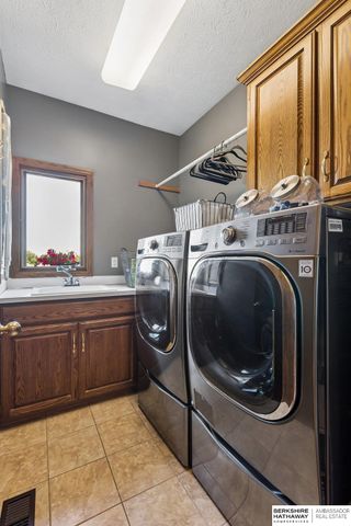 9701 S 176th Street, Omaha, NE 68136