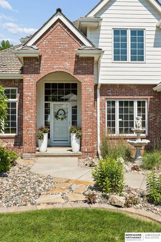 9701 S 176th Street, Omaha, NE 68136