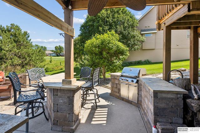9701 S 176th Street, Omaha, NE 68136