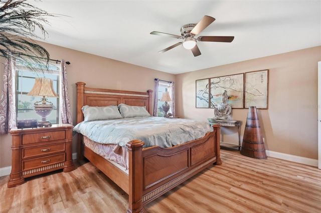 7101 FAIRWAY BEND CIRCLE, Sarasota, FL 34243