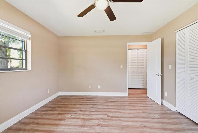 7101 FAIRWAY BEND CIRCLE, Sarasota, FL 34243