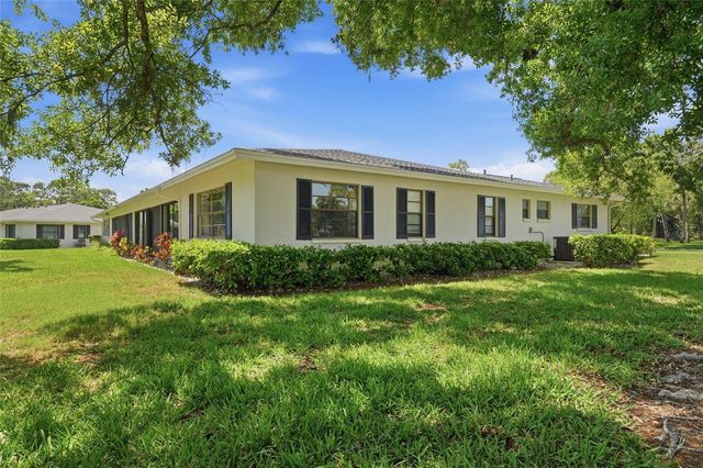 7101 FAIRWAY BEND CIRCLE, Sarasota, FL 34243