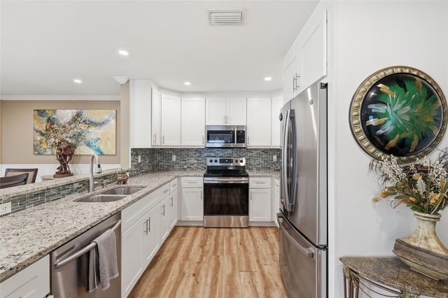 7101 FAIRWAY BEND CIRCLE, Sarasota, FL 34243