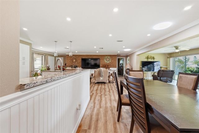 7101 FAIRWAY BEND CIRCLE, Sarasota, FL 34243