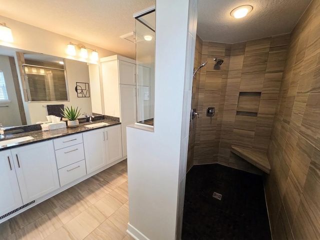 1305 Interlachen Drive, Eagan, MN 55123