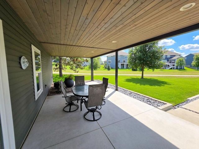 1305 Interlachen Drive, Eagan, MN 55123
