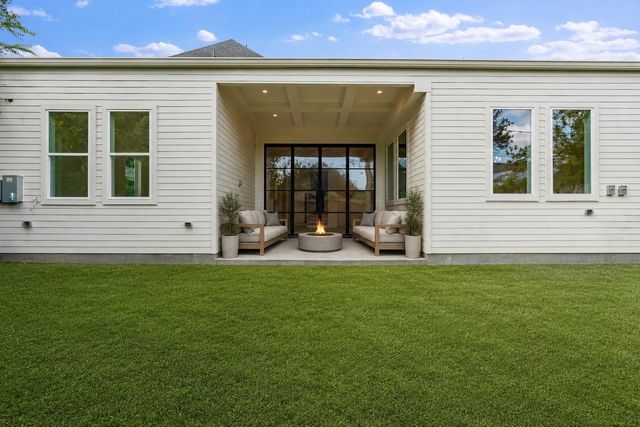 830 E 27th Street Street, Houston, TX 77009