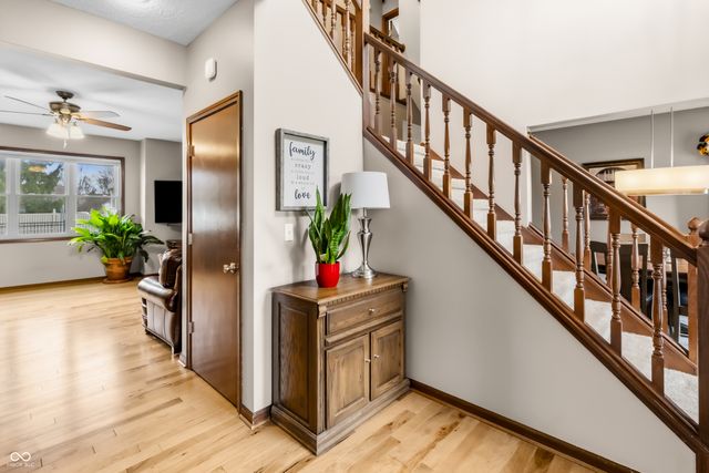 2033 Cheyenne Trail, Columbus, IN 47203