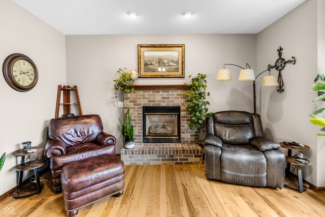 2033 Cheyenne Trail, Columbus, IN 47203