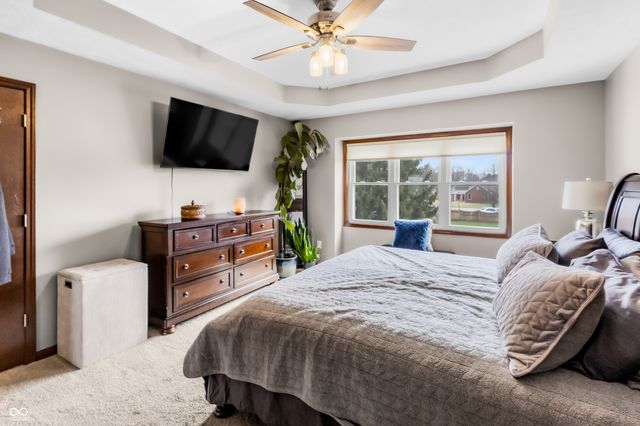 2033 Cheyenne Trail, Columbus, IN 47203