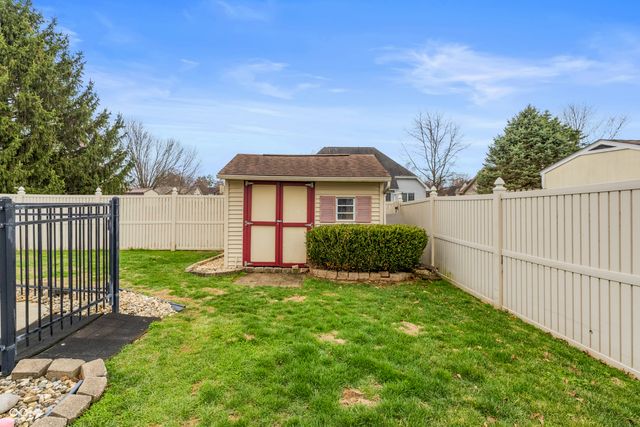 2033 Cheyenne Trail, Columbus, IN 47203