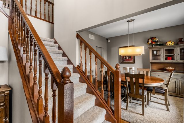 2033 Cheyenne Trail, Columbus, IN 47203