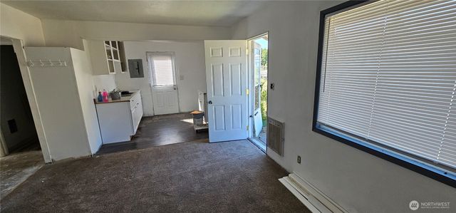 69 Adrian Avenue NW, Soap Lake, WA 98851