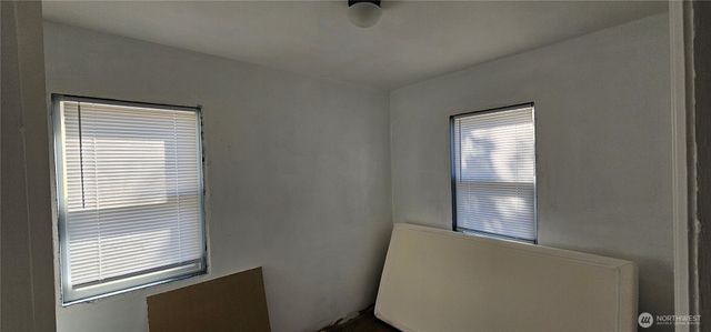 69 Adrian Avenue NW, Soap Lake, WA 98851