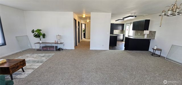 69 Adrian Avenue NW, Soap Lake, WA 98851