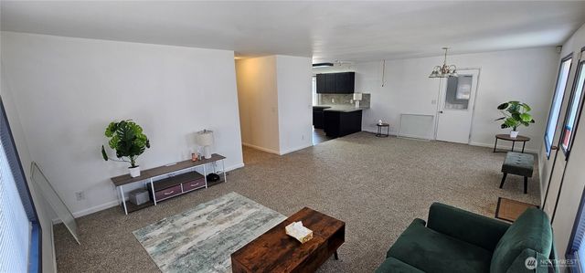 69 Adrian Avenue NW, Soap Lake, WA 98851