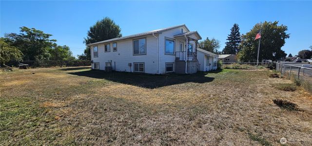 69 Adrian Avenue NW, Soap Lake, WA 98851