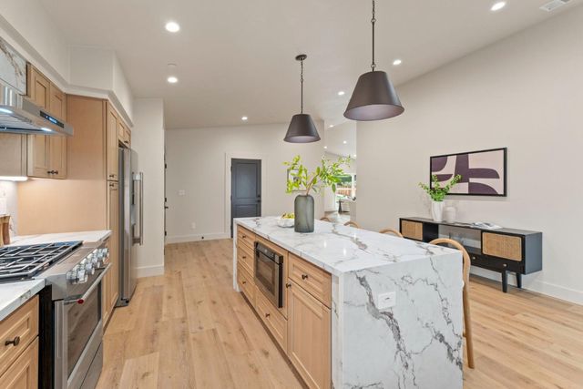 1271 Fernside Street, Redwood City, CA 94061