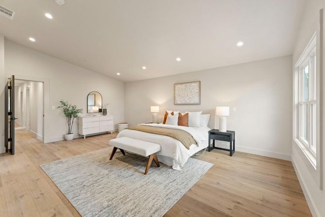 1271 Fernside Street, Redwood City, CA 94061