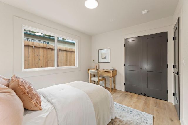 1271 Fernside Street, Redwood City, CA 94061