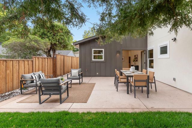 1271 Fernside Street, Redwood City, CA 94061