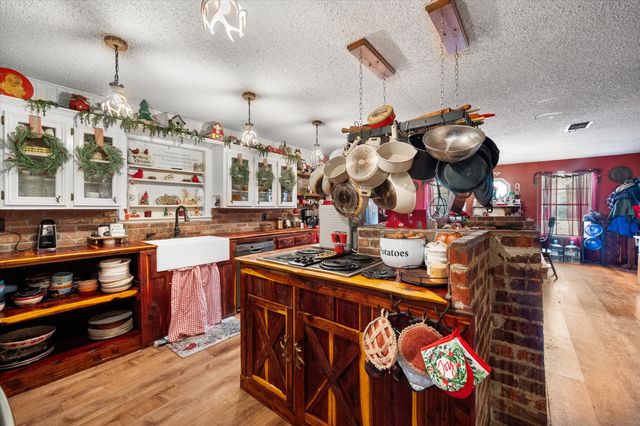 856 County Road 3048d, Corsicana, TX 75109