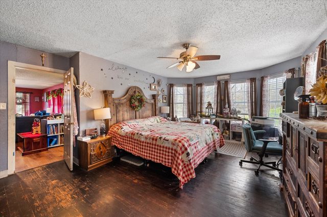 856 County Road 3048d, Corsicana, TX 75109