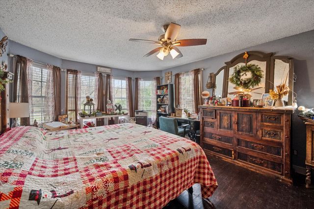 856 County Road 3048d, Corsicana, TX 75109