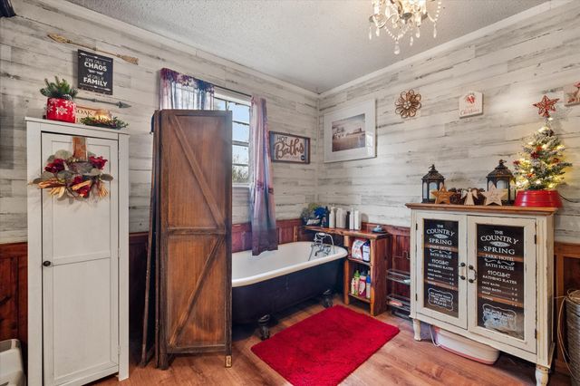 856 County Road 3048d, Corsicana, TX 75109