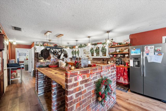 856 County Road 3048d, Corsicana, TX 75109