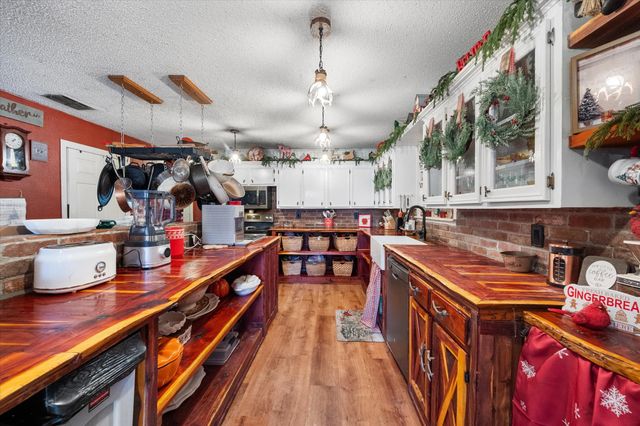 856 County Road 3048d, Corsicana, TX 75109