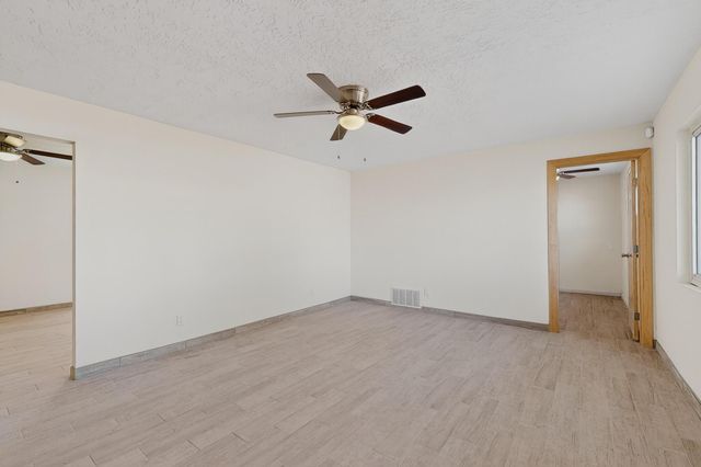 3926 Barcelona Road SW, Albuquerque, NM 87121