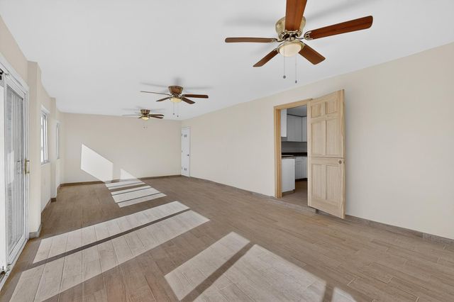 3926 Barcelona Road SW, Albuquerque, NM 87121