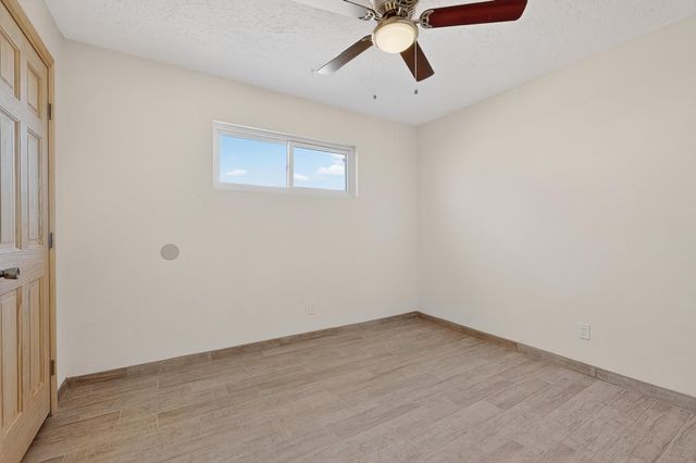 3926 Barcelona Road SW, Albuquerque, NM 87121