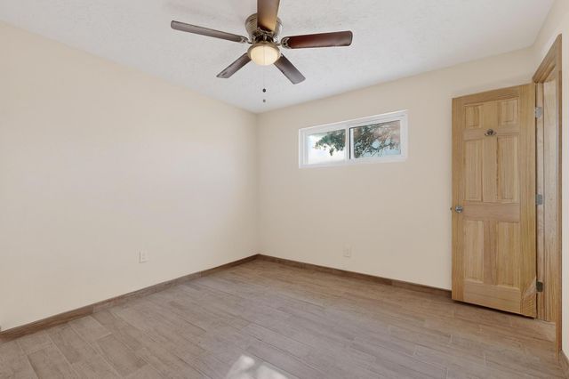 3926 Barcelona Road SW, Albuquerque, NM 87121