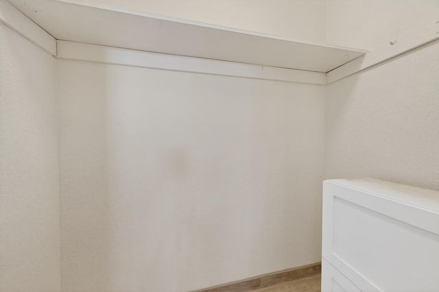 3926 Barcelona Road SW, Albuquerque, NM 87121