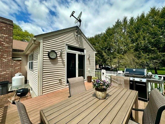 112 Smith St, Attleboro, MA 02703