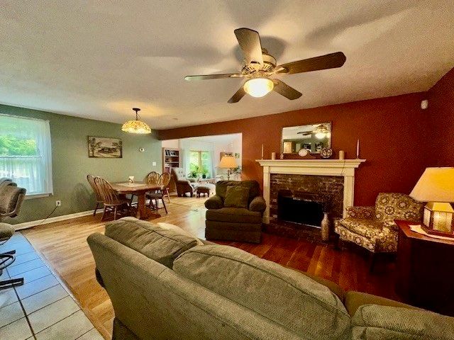 112 Smith St, Attleboro, MA 02703