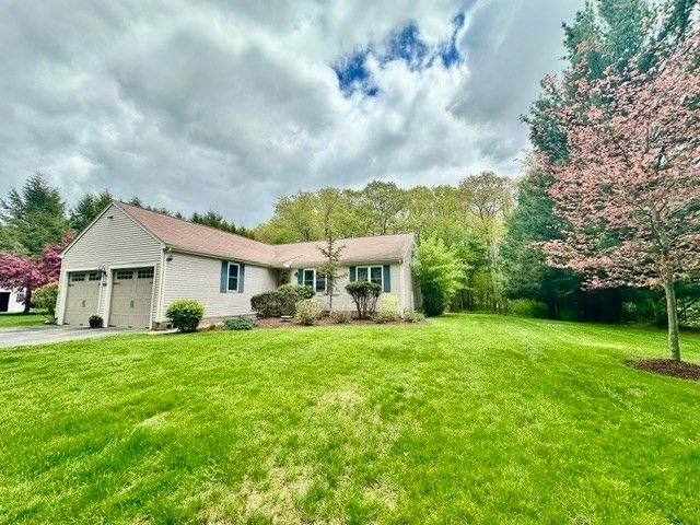 112 Smith St, Attleboro, MA 02703
