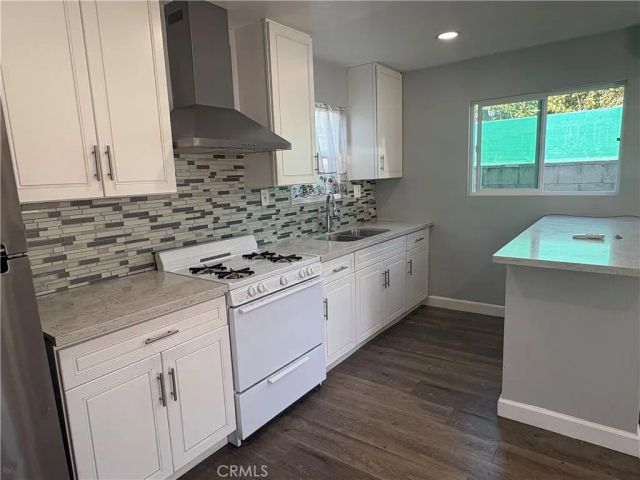 145 W 118th Place, Los Angeles, CA 90061