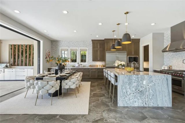 109 Dry Creek, Irvine, CA 92602